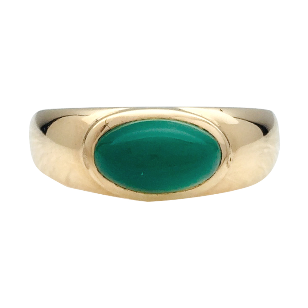 Yellow gold Van Cleef & Arpels ring, green agate.