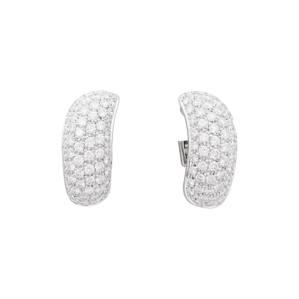 Boucles d'oreilles Chaumet, "Hommage à Venise", or blanc, diamants.