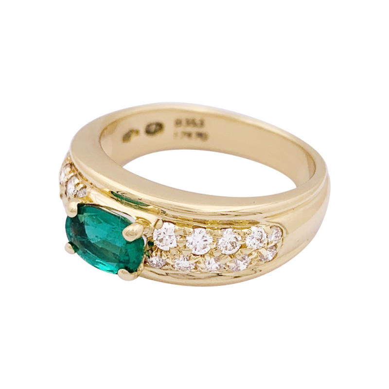 Boucheron gold, diamonds and emerald ring, "Axelle" collection.