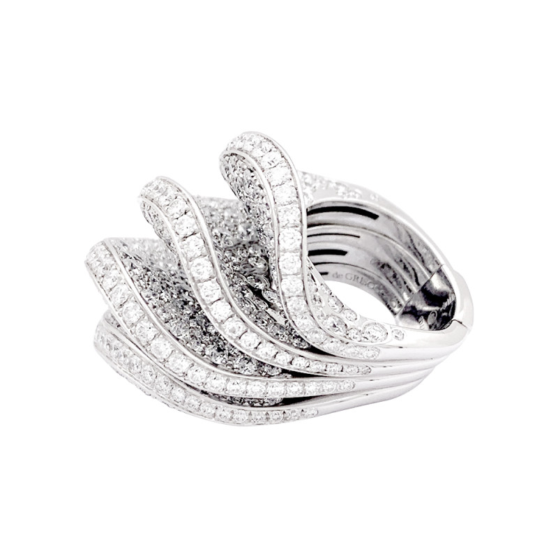 De Grisogono ring "Onde" white gold, diamonds.