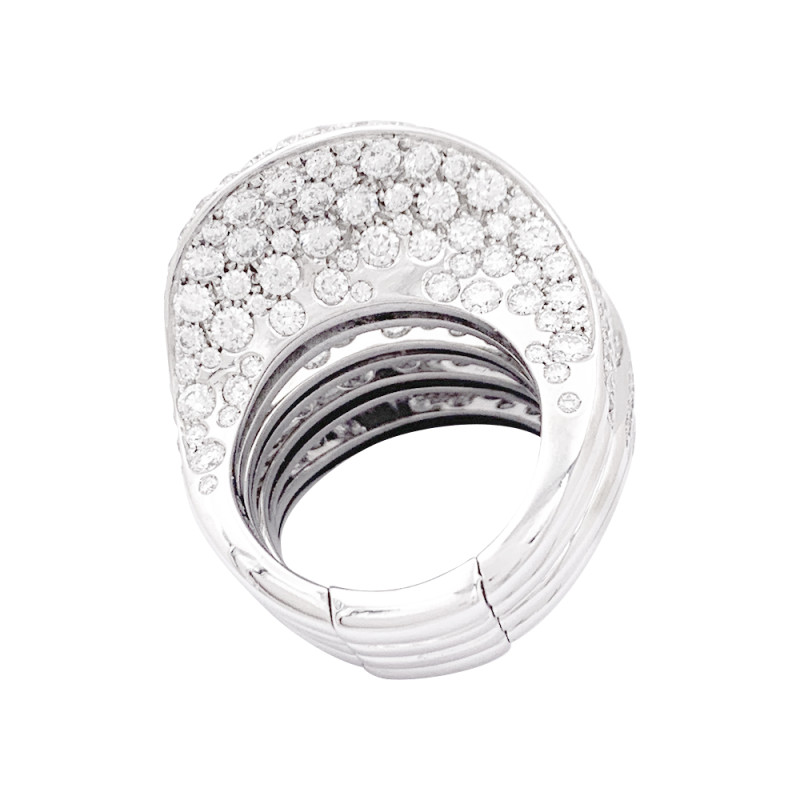 De Grisogono ring "Onde" white gold, diamonds.