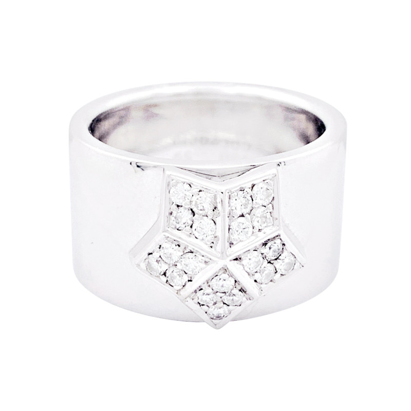 Bague Fred, "Lucifer", or blanc, diamants.