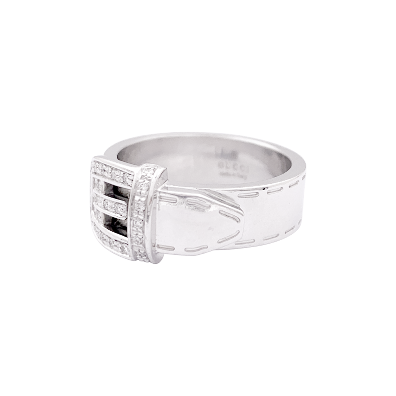 Bague Gucci "Ceinture" or blanc, diamants.