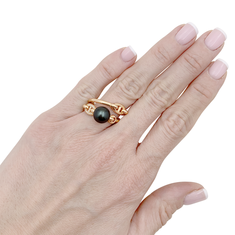 Hermès "Albertine" ring, gold, diamonds, pearl.