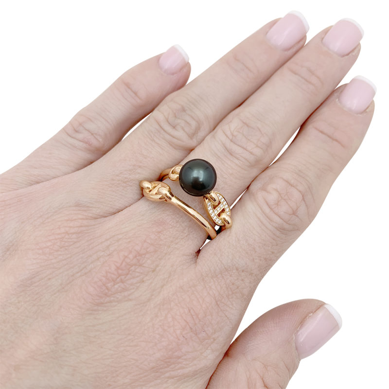 Hermès "Albertine" ring, gold, diamonds, pearl.