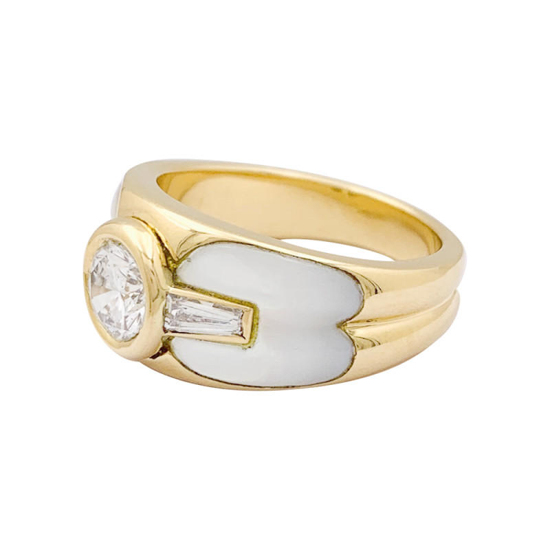 Mauboussin "Nadia" ring, gold, diamonds, mother-of-pearl.