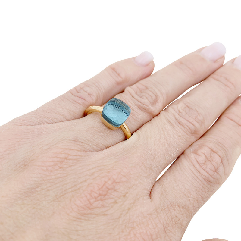 Pomellato gold ring, "Nudo Petit" collection.