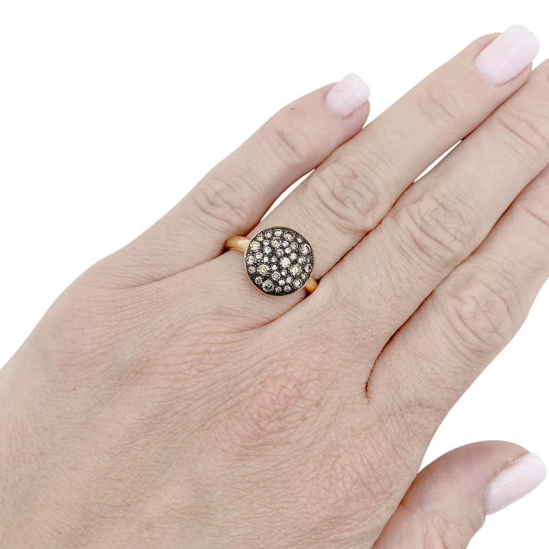 Pomellato "Sabbia" ring, gold, brown diamonds.