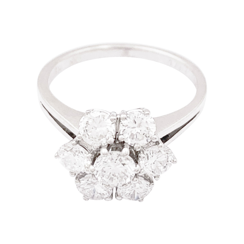 Bague marguerite or blanc, diamants.