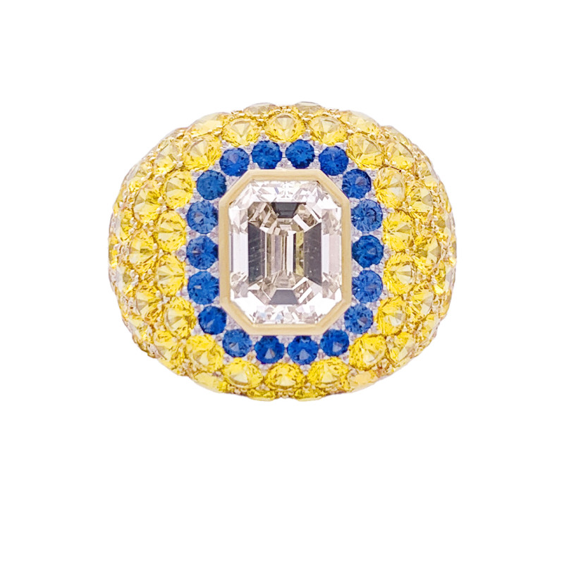 Bague or blanc, diamant brun 2,57 carats, pierres de couleurs.