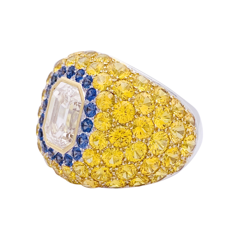 Bague or blanc, diamant brun 2,57 carats, pierres de couleurs.