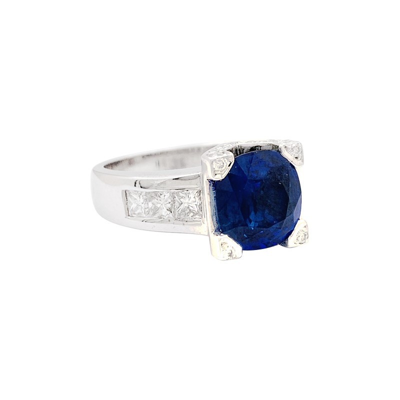 Gold, diamonds, sapphire ring.