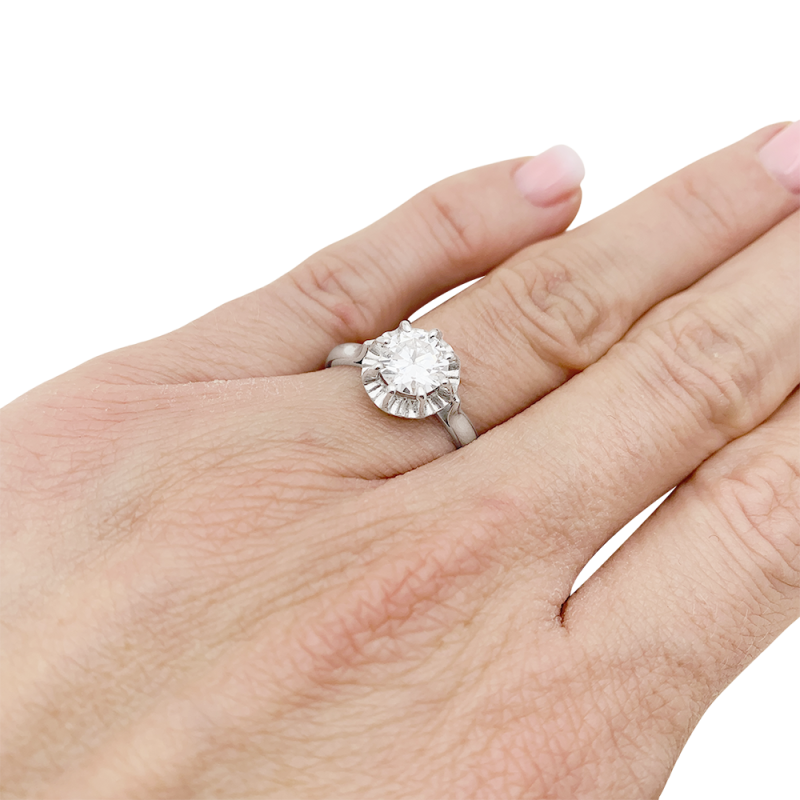 Bague solitaire platine, diamant.