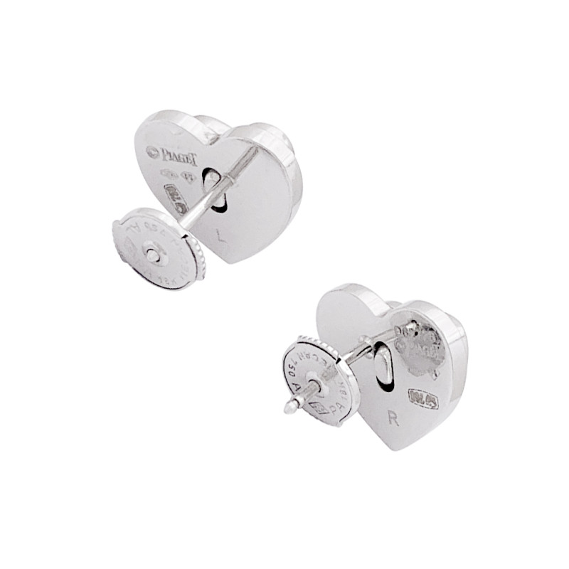 Boucles d'oreille Piaget "Coeur" or blanc, diamants.