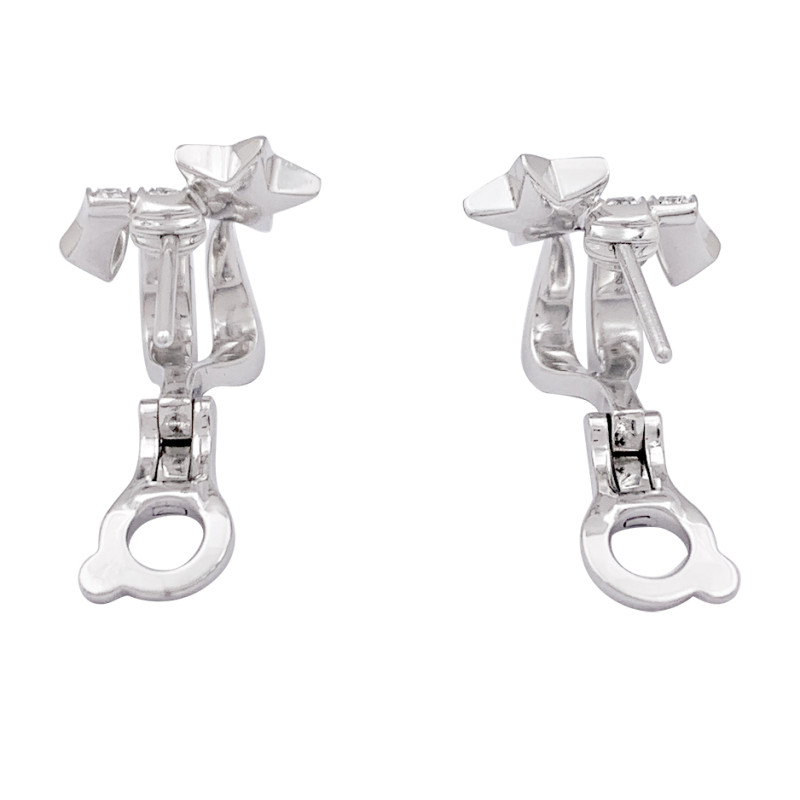 Boucles d'oreilles Chanel, "Etoile Filante", or blanc, diamants.