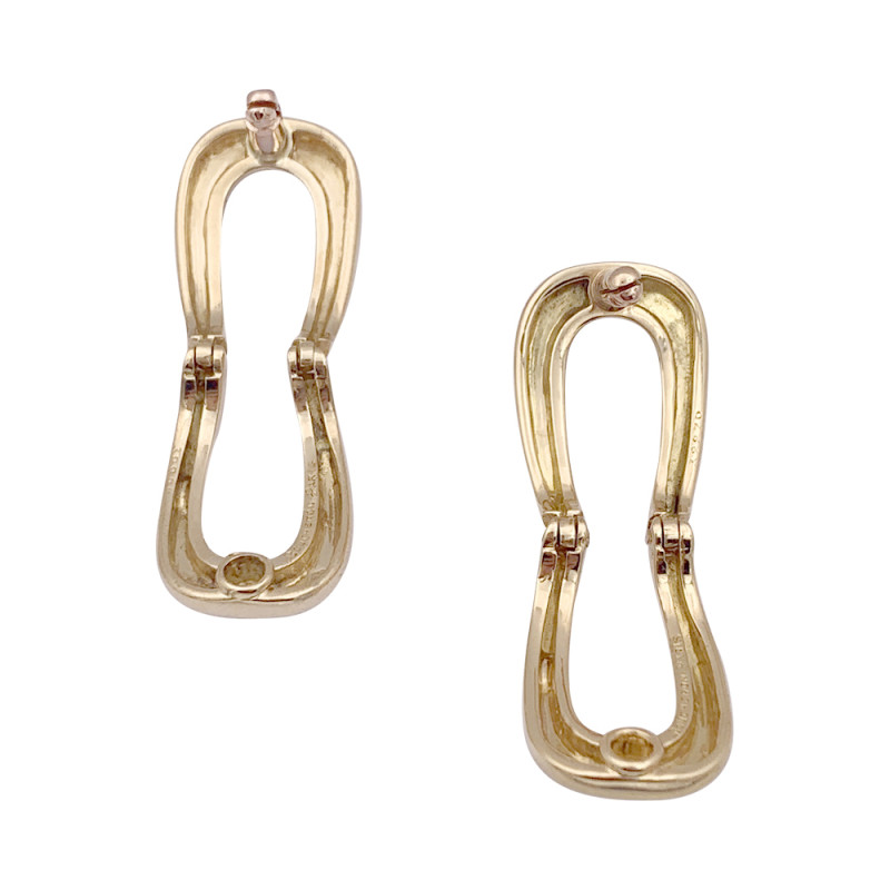 Boucheron cufflinks, yellow gold.