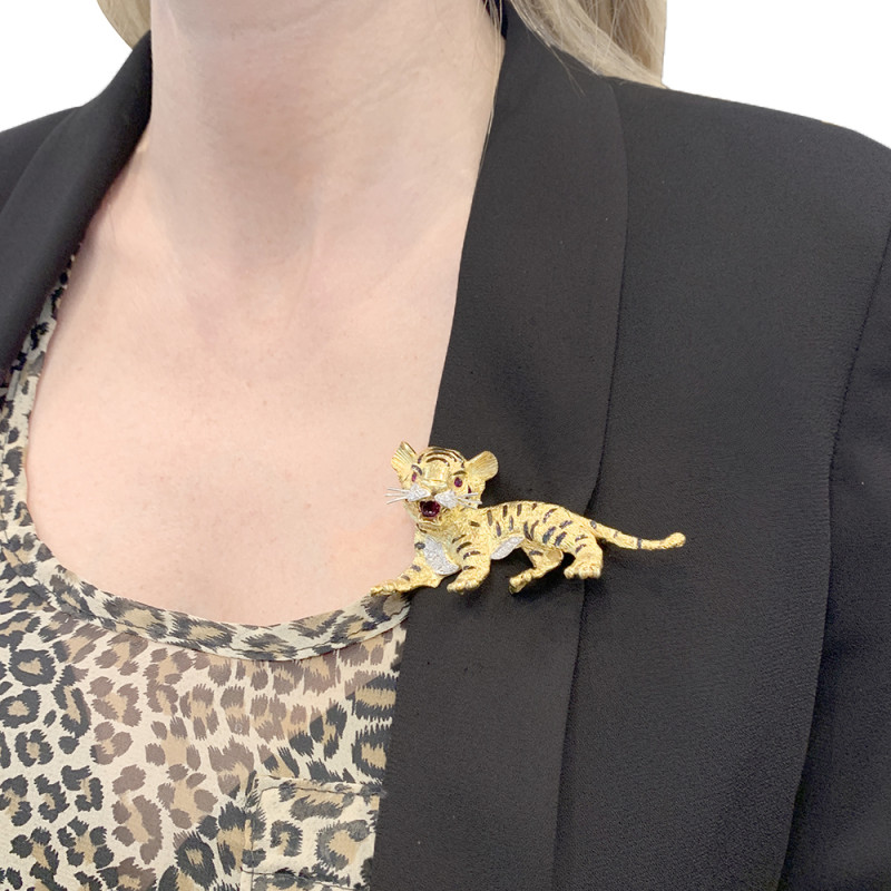 Sanz vintage "Tiger" brooch.