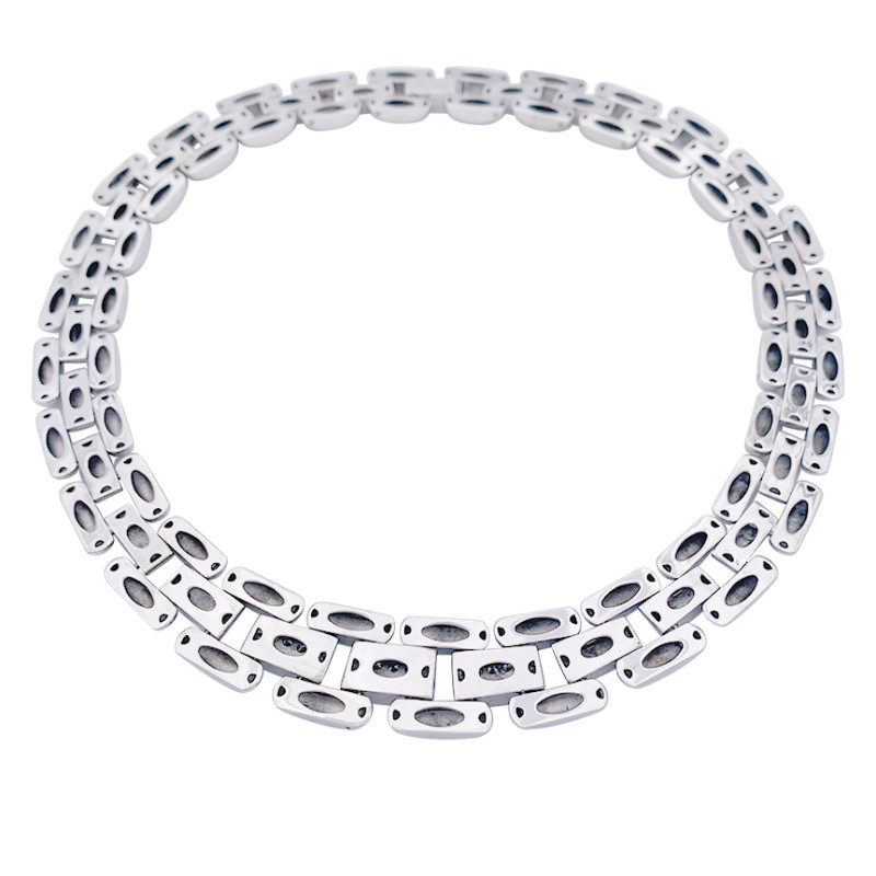 Collier Chopard, "La Strada", or blanc, diamants.