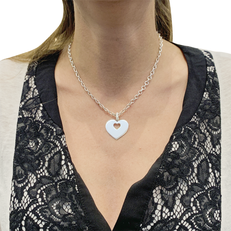 Collier Poiray "Coeur Secret" or blanc, diamants.