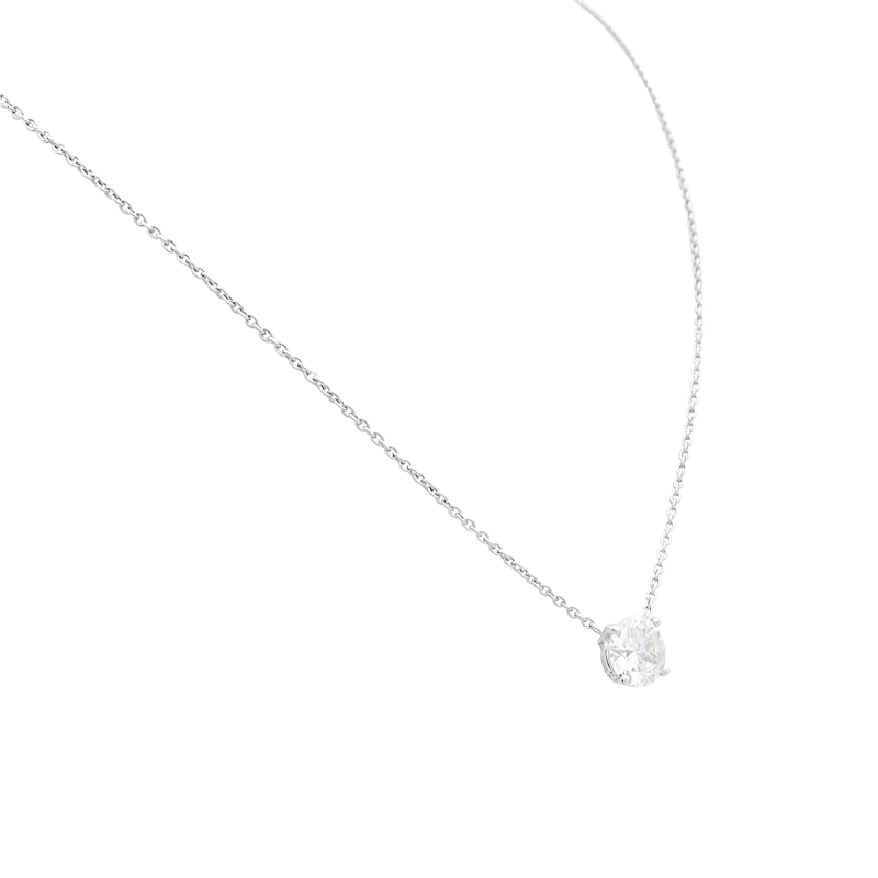 Collier solitaire diamant.