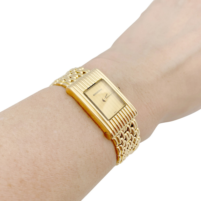 Yellow gold Boucheron watch, "Reflet" collection.