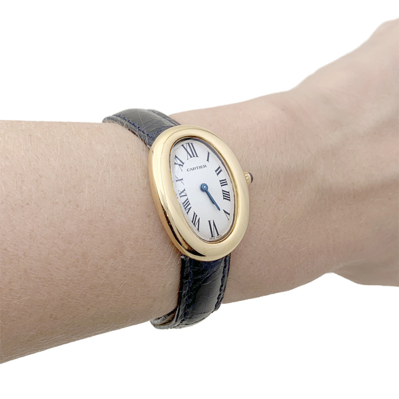 Cartier "Baignoire" watch, yellow gold.