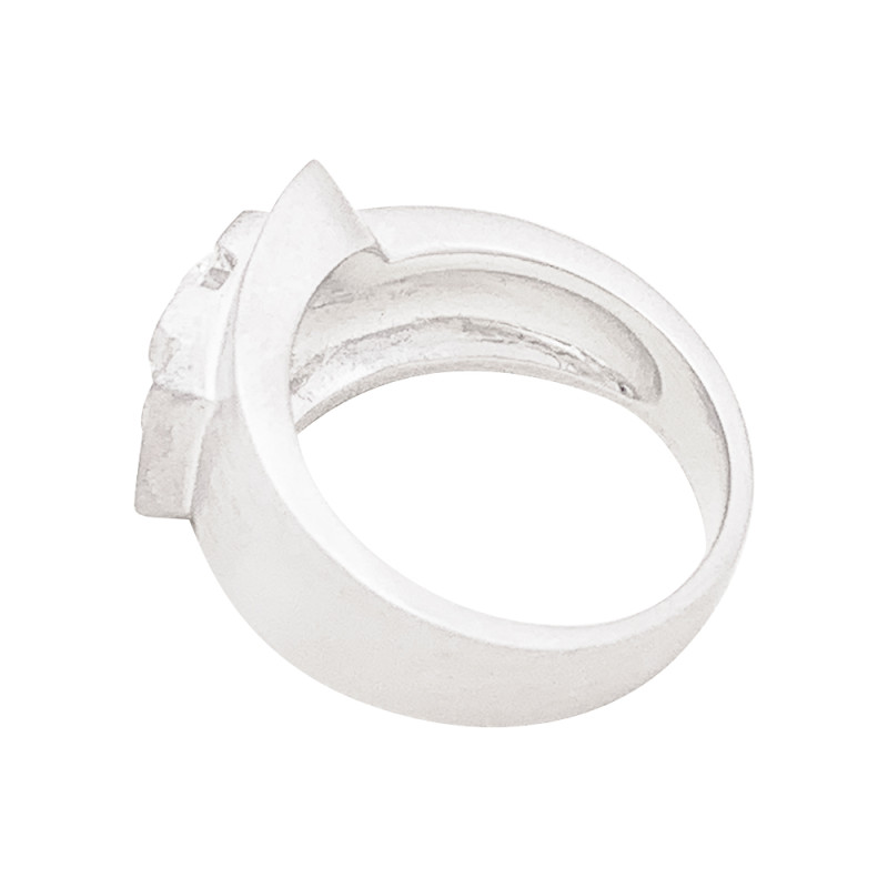 Bague moderniste en or blanc, diamant.