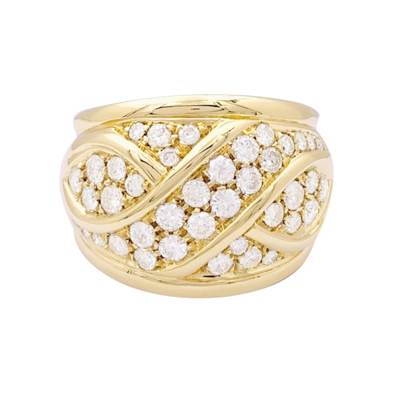 Bague pavage or jaune, diamants.