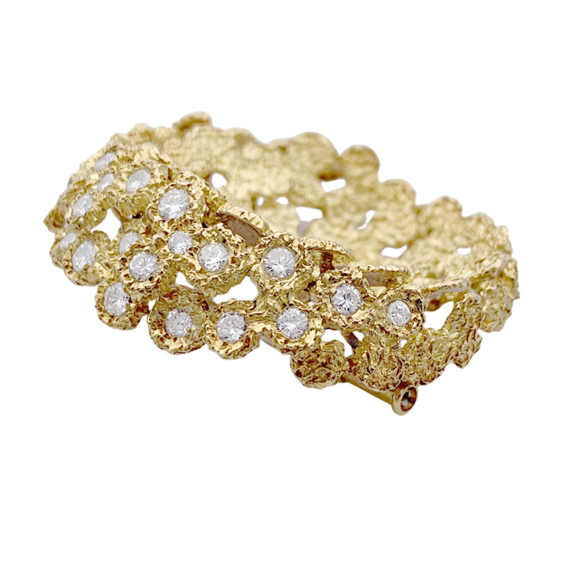 Broche Fred, or jaune, diamants.