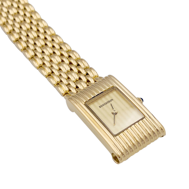 Yellow gold Boucheron watch, "Reflet" collection.