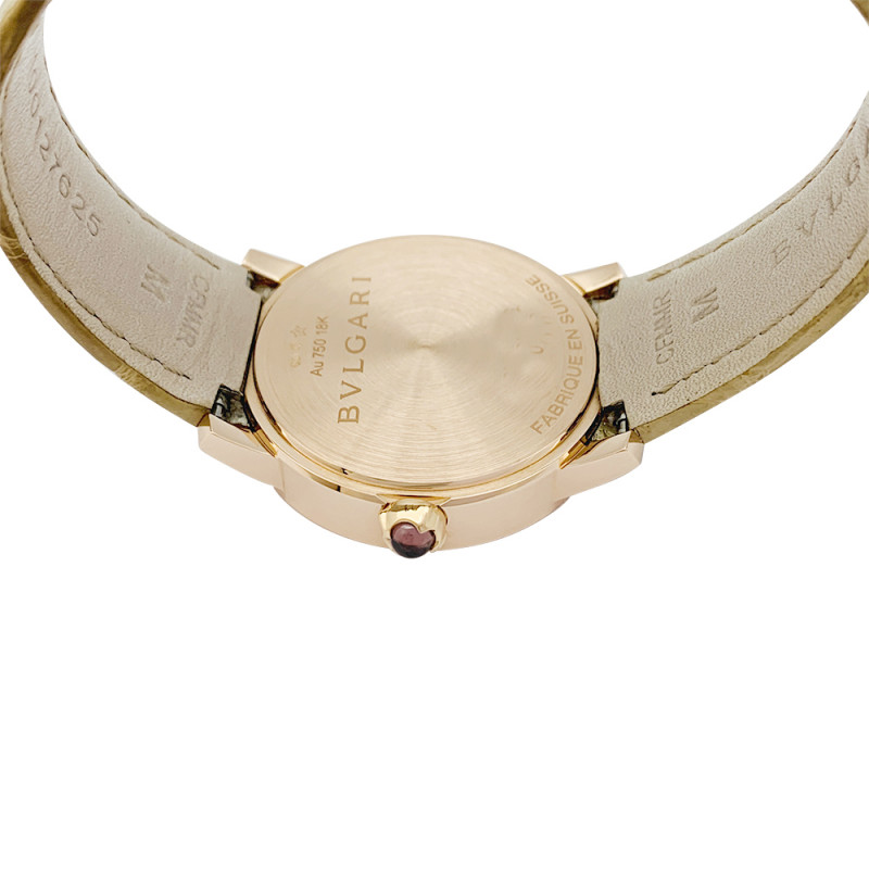 Montre Bulgari, "BB33", or rose, nacre et diamants.