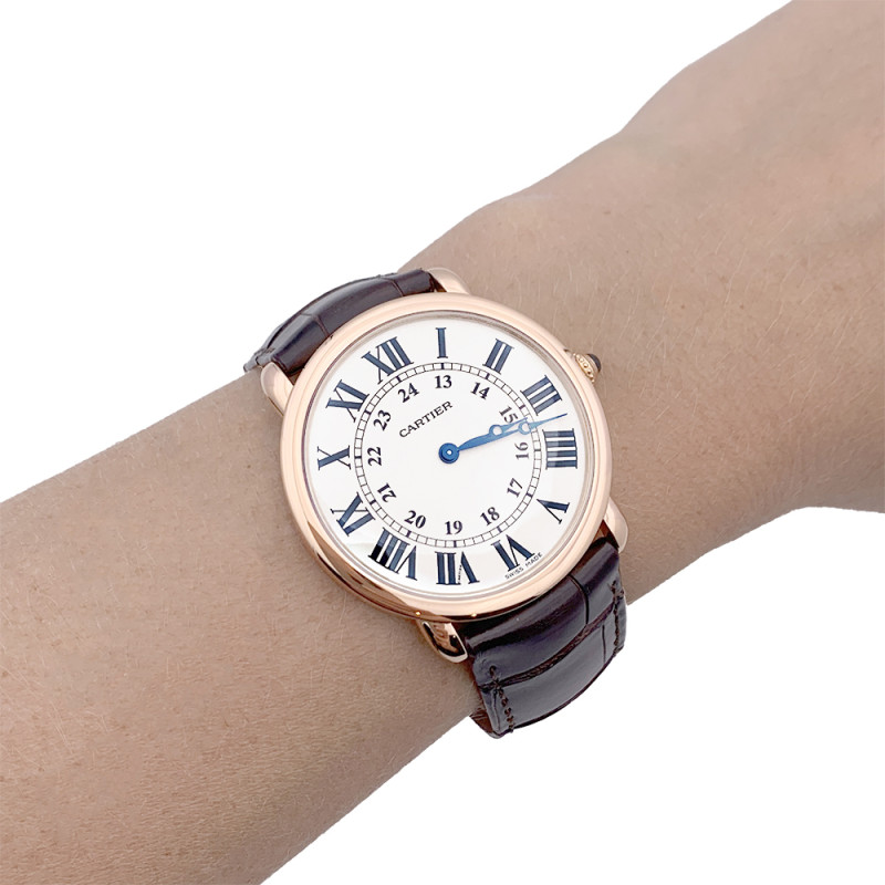 Cartier rose gold, "Ronde Louis Cartier" collection.