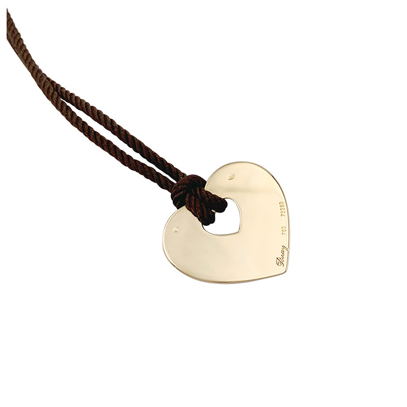 Poiray gold pendant, "Coeur Secret" collection.