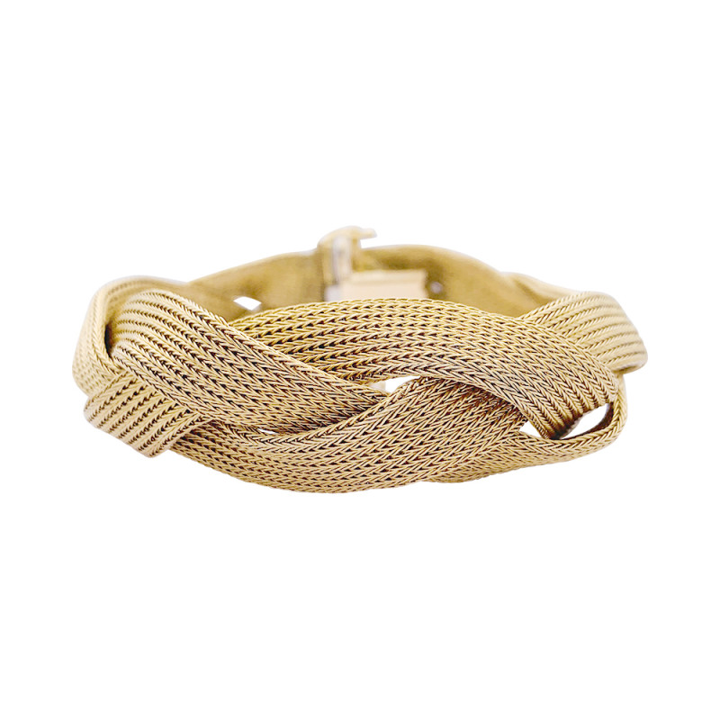 Yellow gold braid bracelet.