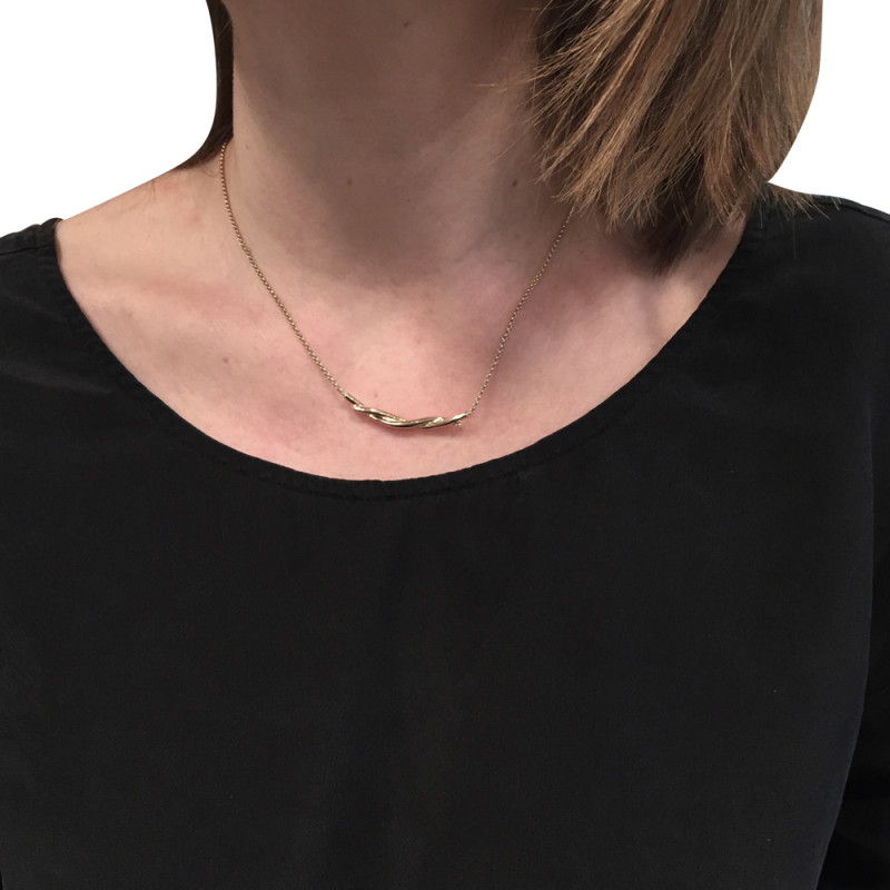 thin curb chain necklace