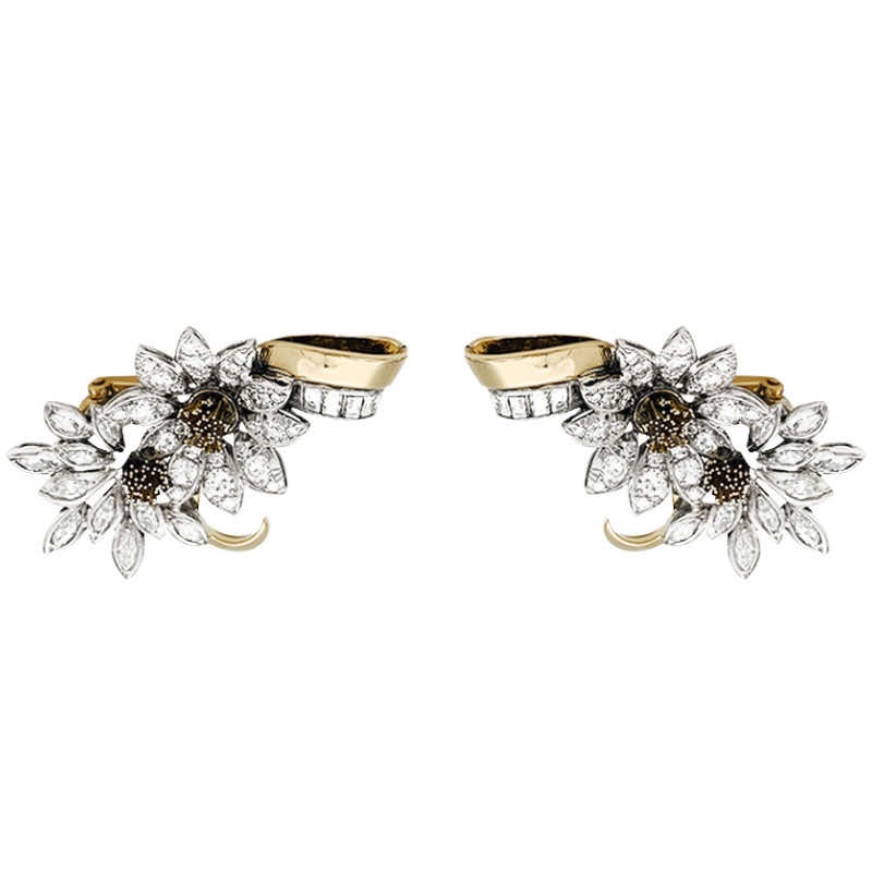 Boucles d'oreilles, "Edelweiss", en or jaune, platine et diamants.