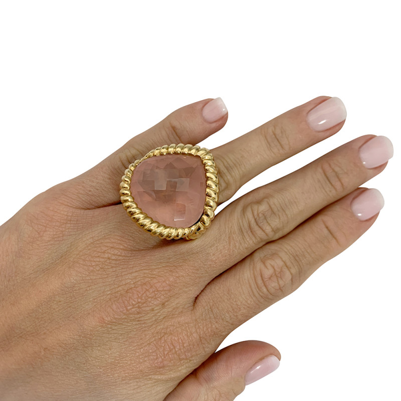 Vintage gold and pink quartz ring.