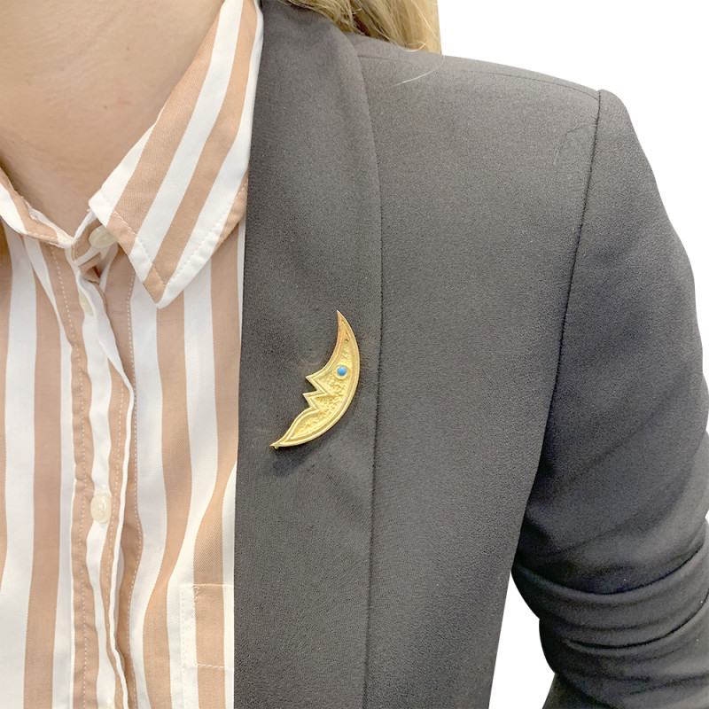 G. Braque yellow gold "Crescent Moon" brooch.