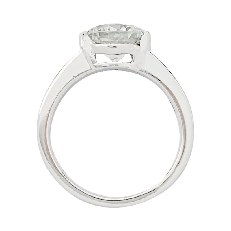 Solitaire en platine, diamant 1,82 carat.